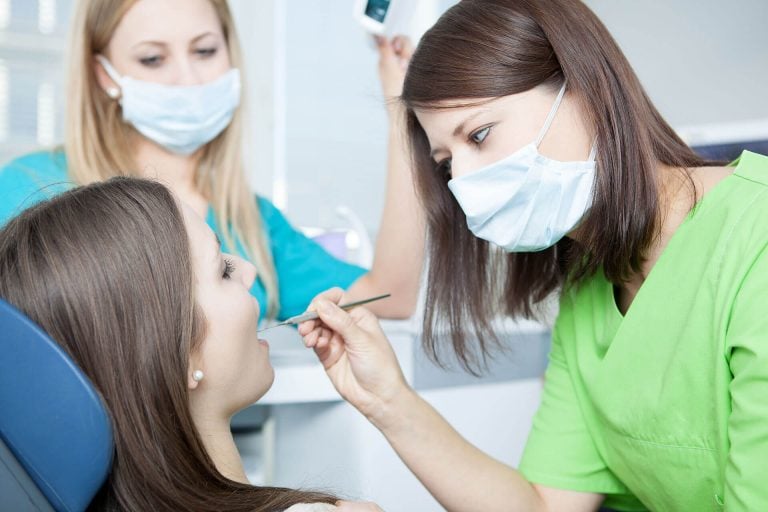 How can I fix a chipped tooth